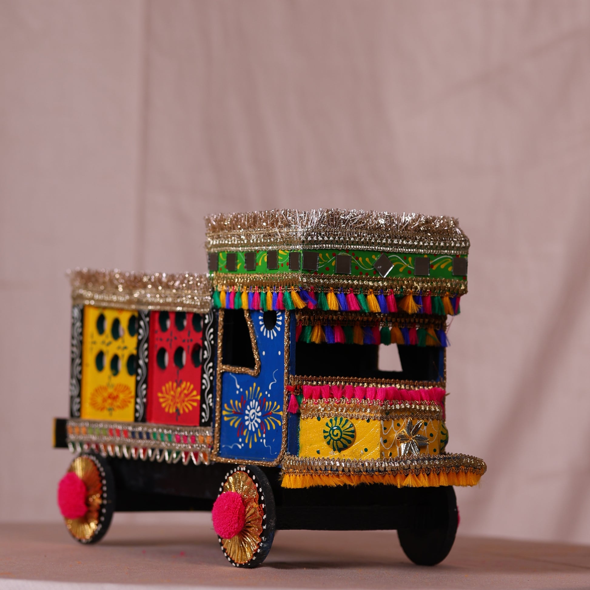 Handicraft Table Prop - Truck