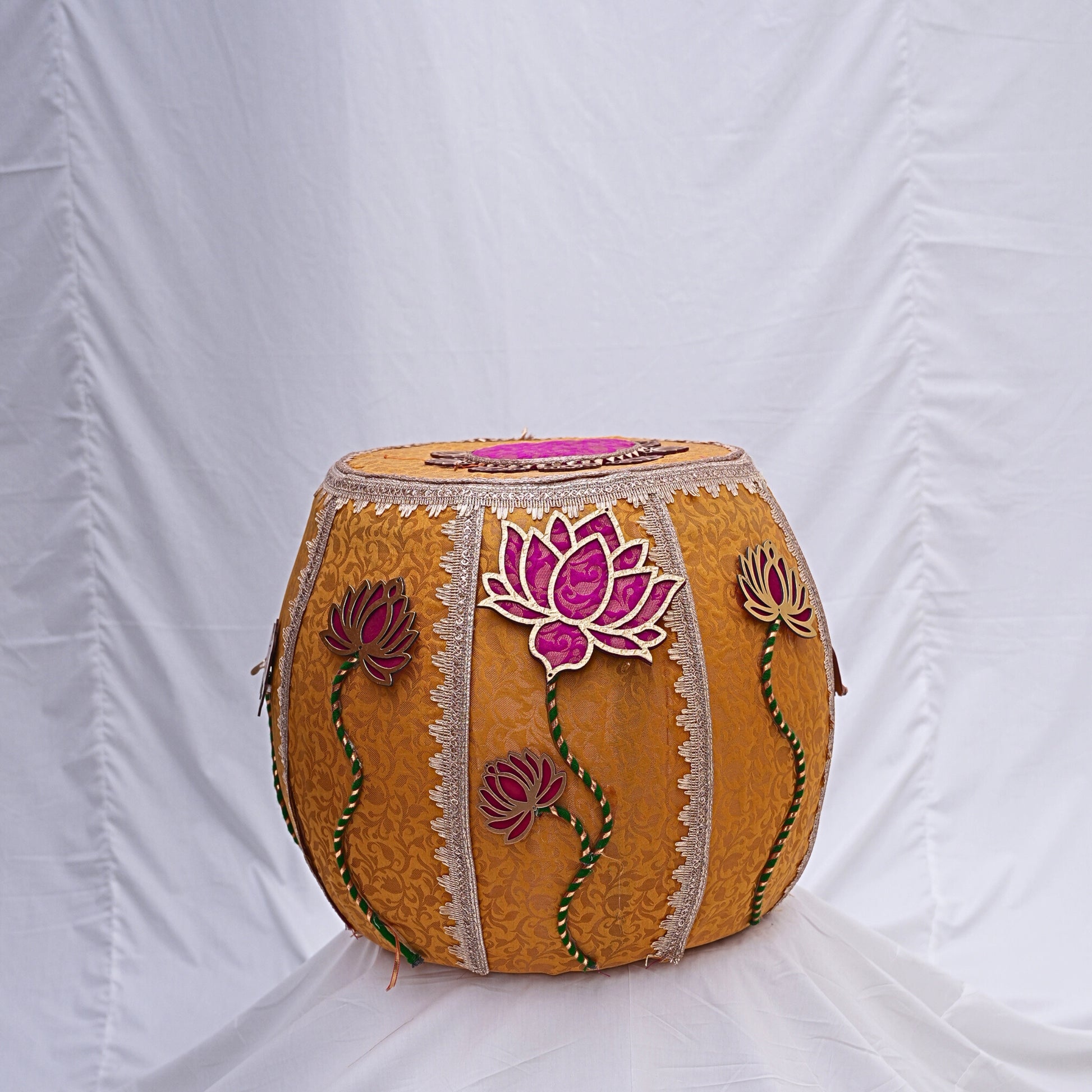 Lotus Ottoman