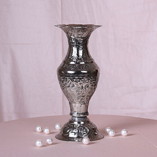Regal Pedastal Vase - Small